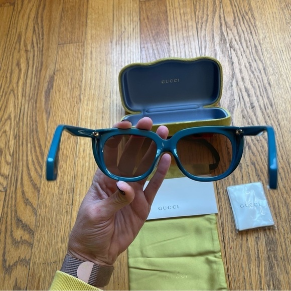 NEW Gucci 57mm Square Shiny Teal Sunglasses GG0468S 100% UV Protection NWT main image 9